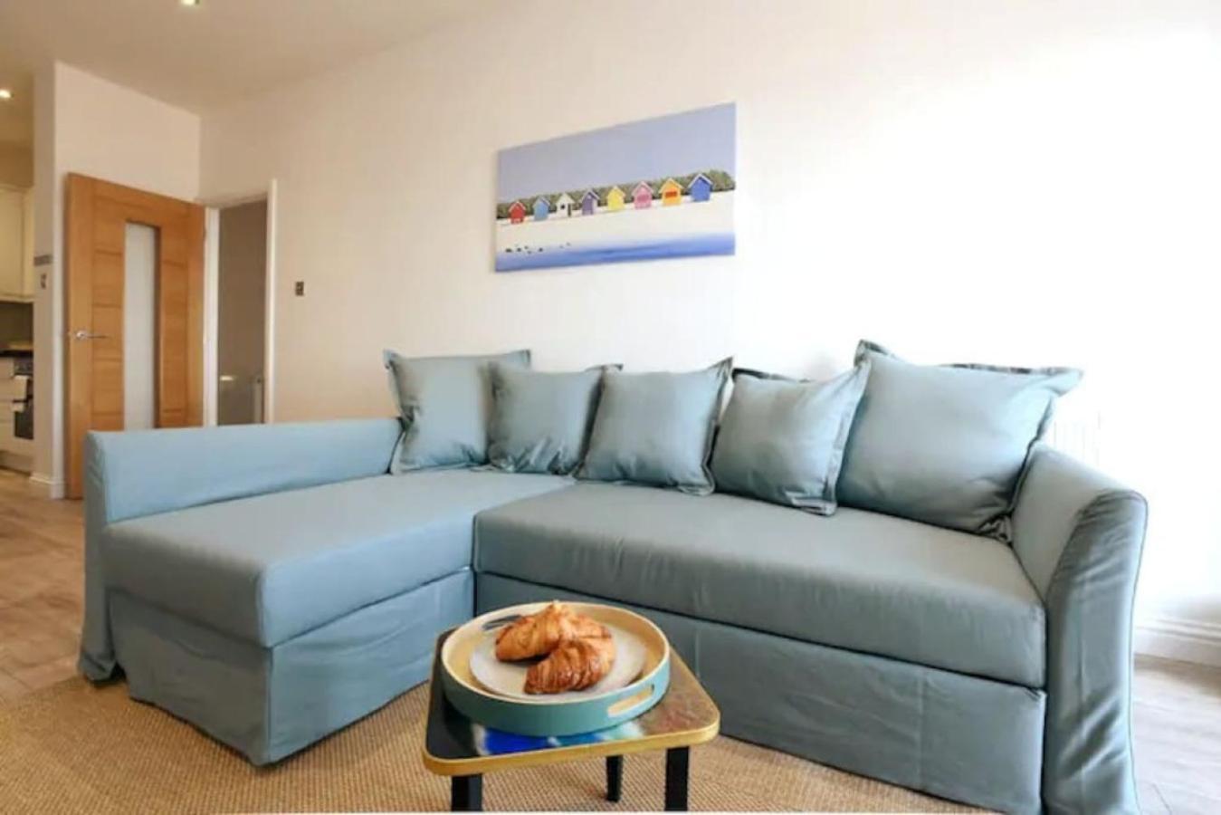 Air Maison - Stunning Beach Front Apartment Πόρτσμουθ Εξωτερικό φωτογραφία